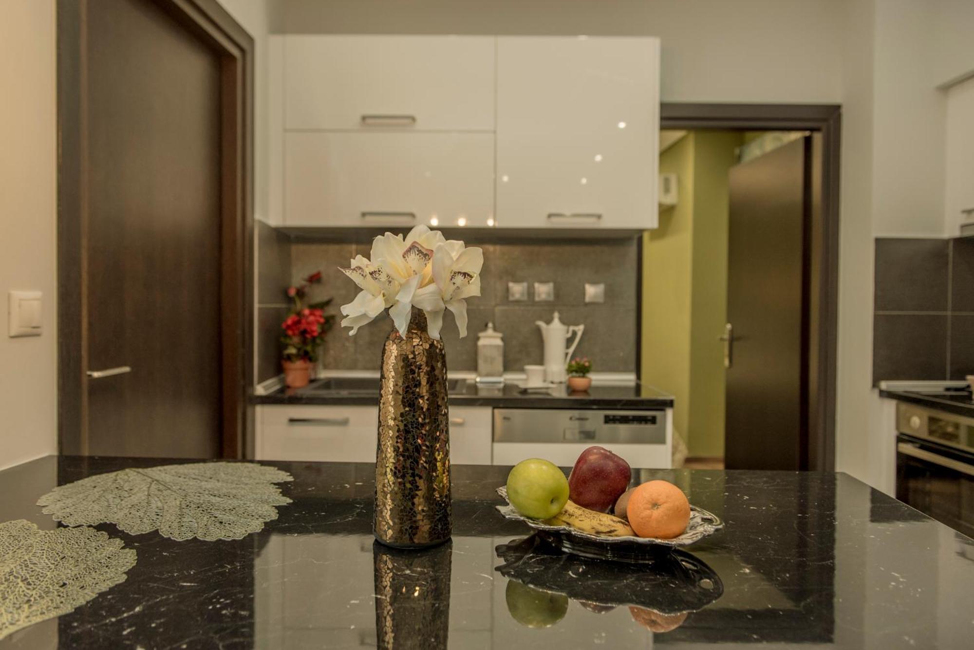 Eva's Luxurious Penthouse #mitropoleos6 Apartment *